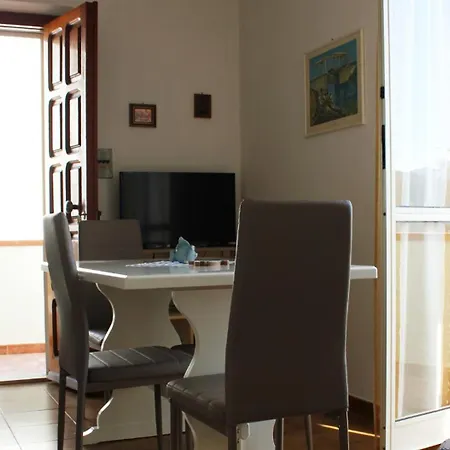 Blue Marine Apartment *